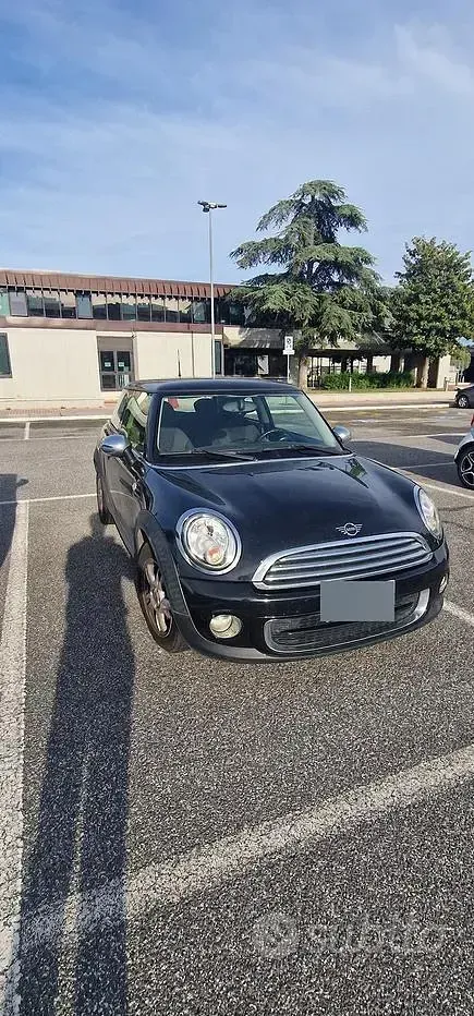 Usata Mini One D 90 CV (66 kW) 2012 Nero Utilitaria