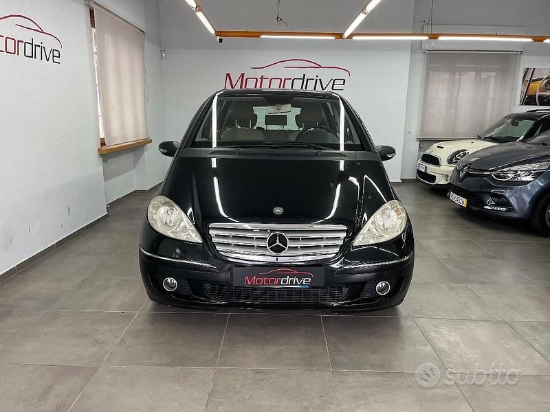 Usata Mercedes A150 Classic 95 CV (69 kW) 2005 Nero Utilitaria