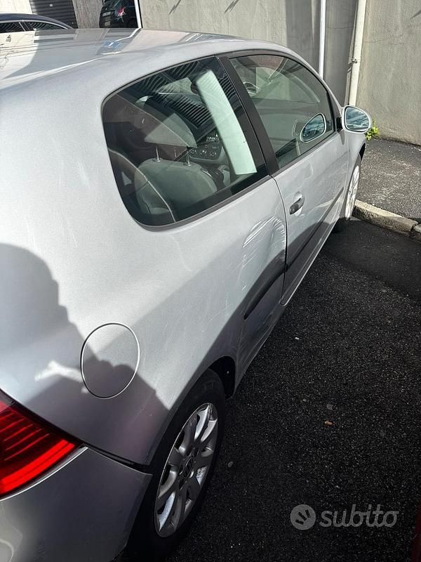Usata VW Golf IV 116 CV (85 kW) 2005 Grigio Berlina