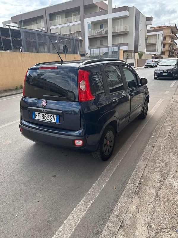 Usata Fiat Panda 69 CV (50 kW) 2016 Blu Utilitaria