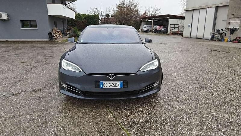 Usata Tesla Model S Standard Range 158 kW (215 CV) 2020 Utilitaria
