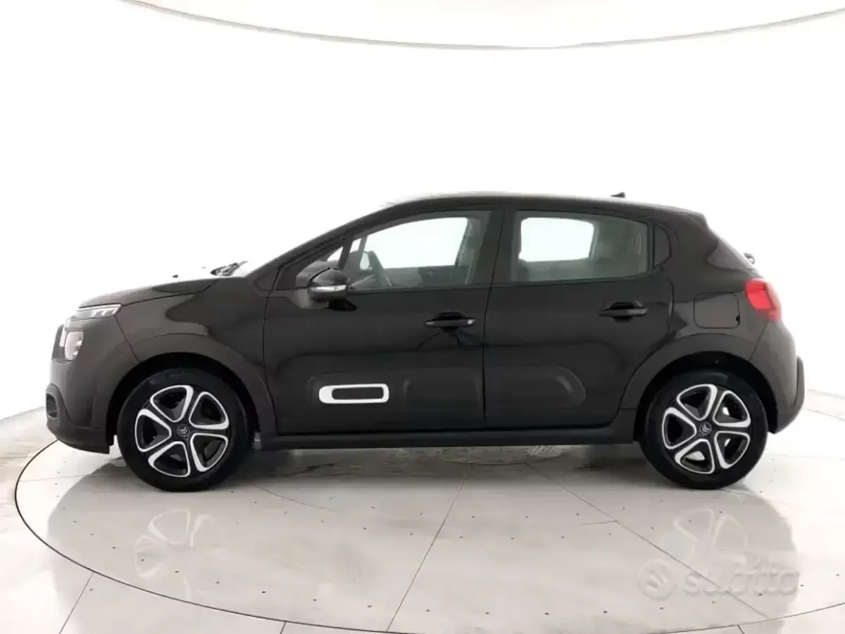 Usata Citroën C3 PureTech 83 CV (61 kW) 2024 Nero Monovolume