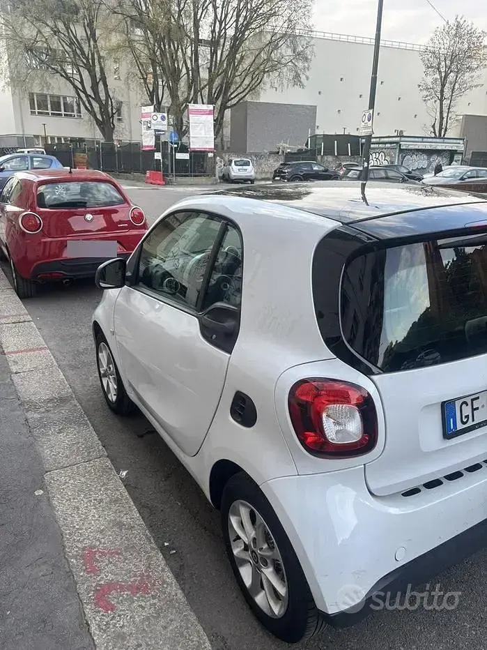Usata Smart ForTwo Coupé 71 CV (52 kW) 2018 Bianco Coupé