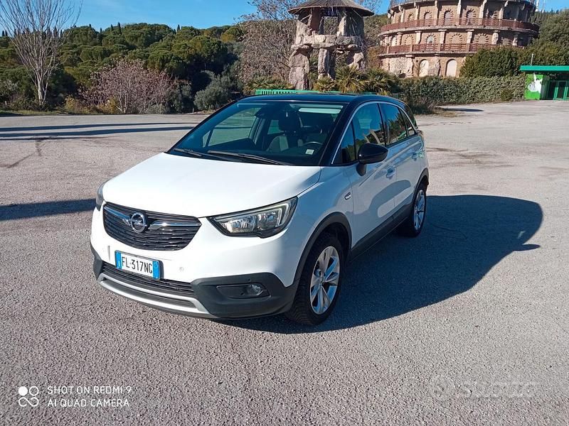Usata Opel Crossland 120 CV (88 kW) 2017 SUV