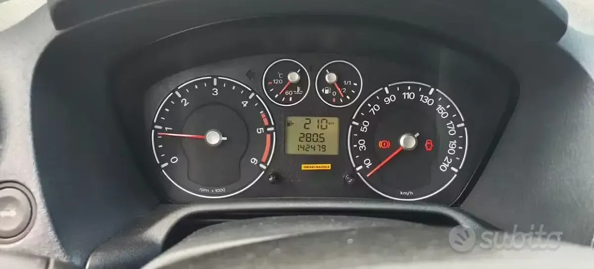 Usata Ford Fusion 68 CV (50 kW) 2008 Utilitaria
