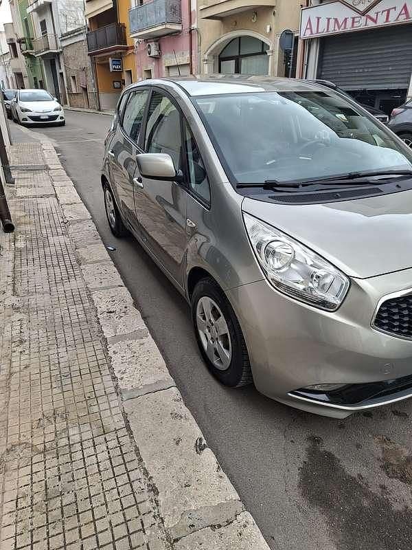 Usata Kia Venga Active 90 CV (66 kW) 2017 Utilitaria