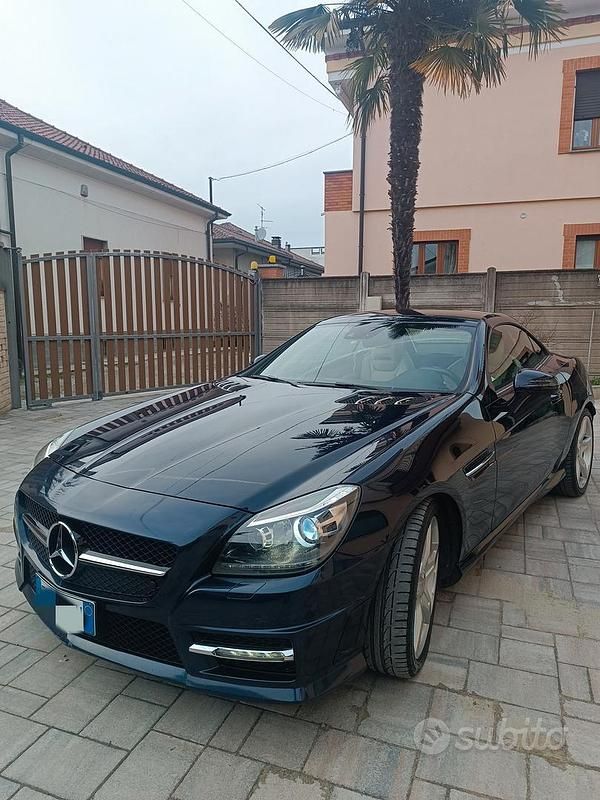 Usata Mercedes SLK250 Premium 204 CV (150 kW) 2014 Blu Cabrio