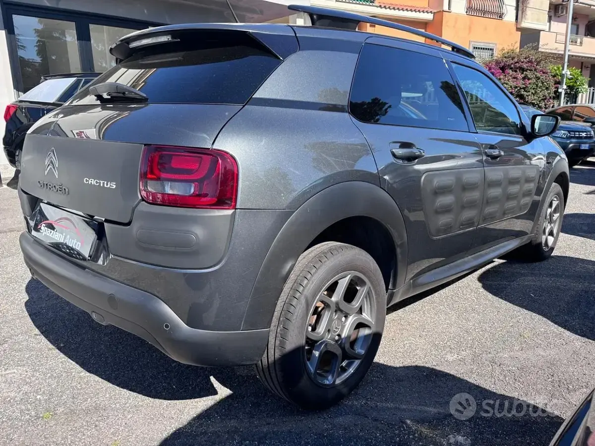 Usata Citroën C4 Cactus Shine 99 CV (72 kW) 2015 Grigio Utilitaria