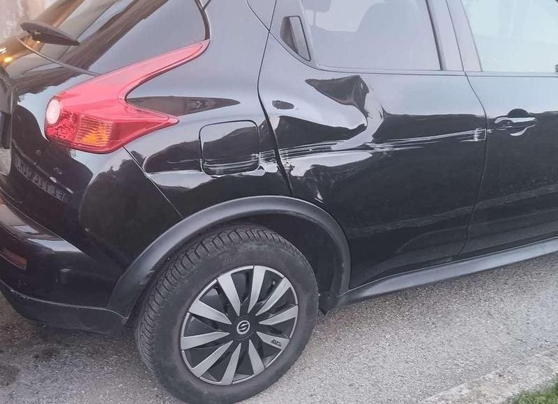 Usata Nissan Juke Tekna 117 CV (86 kW) 2011 Nero SUV