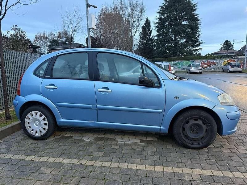 Usata Citroën C3 Exclusive 88 CV (64 kW) 2005 Blu/azzurro Berlina