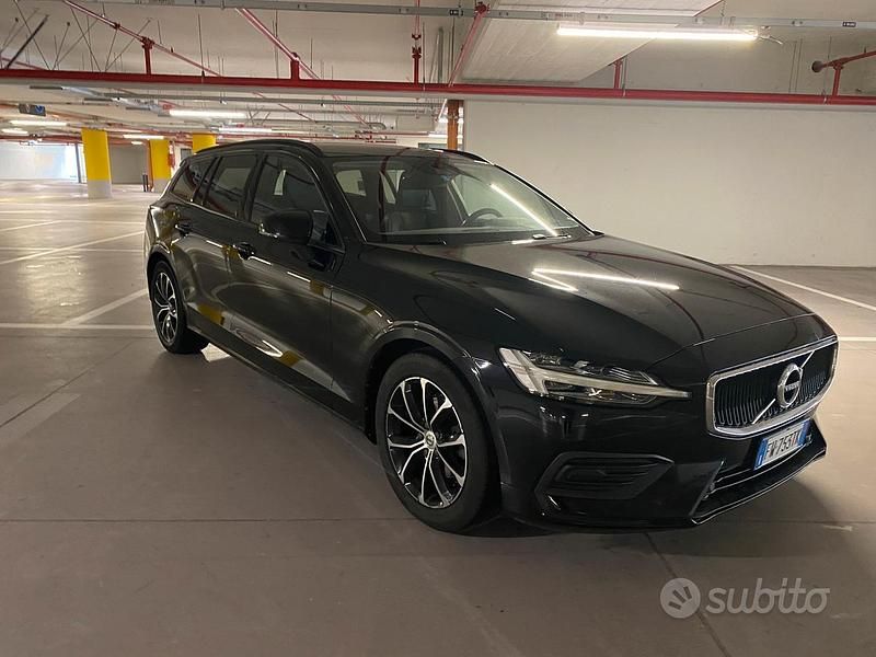 Usata Volvo V60 Business Edition 190 CV (139 kW) 2019 Nero Station wagon
