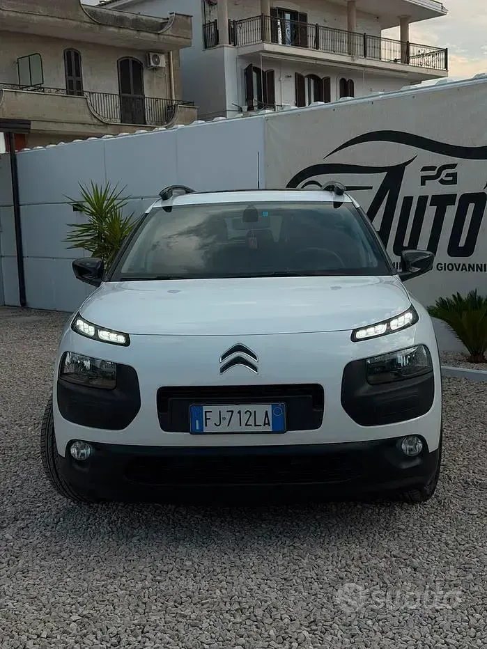 Usata Citroën C4 Cactus 99 CV (72 kW) 2017 Bianco Utilitaria