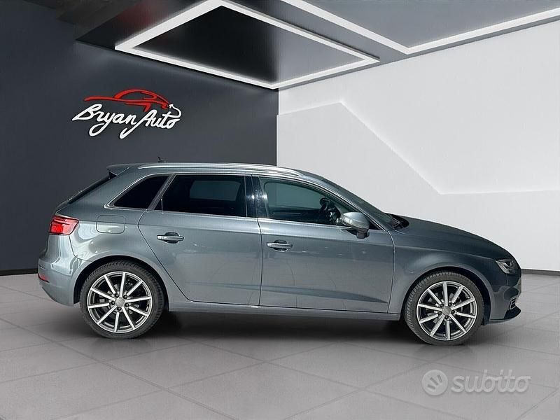 Usata Audi A3 Admired 116 CV (85 kW) 2018 Grigio Berlina