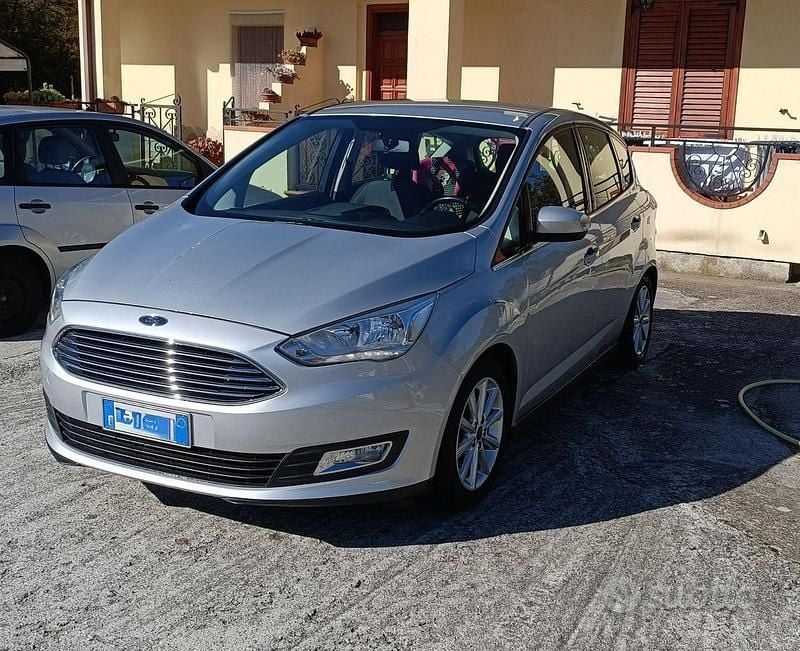 Begagnad Ford C-MAX 120 HK (88 kW) 2017 Grå Minibuss