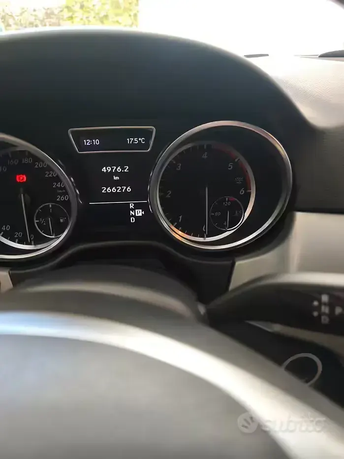 Usata Mercedes ML250 204 CV (150 kW) 2012 Grigio SUV