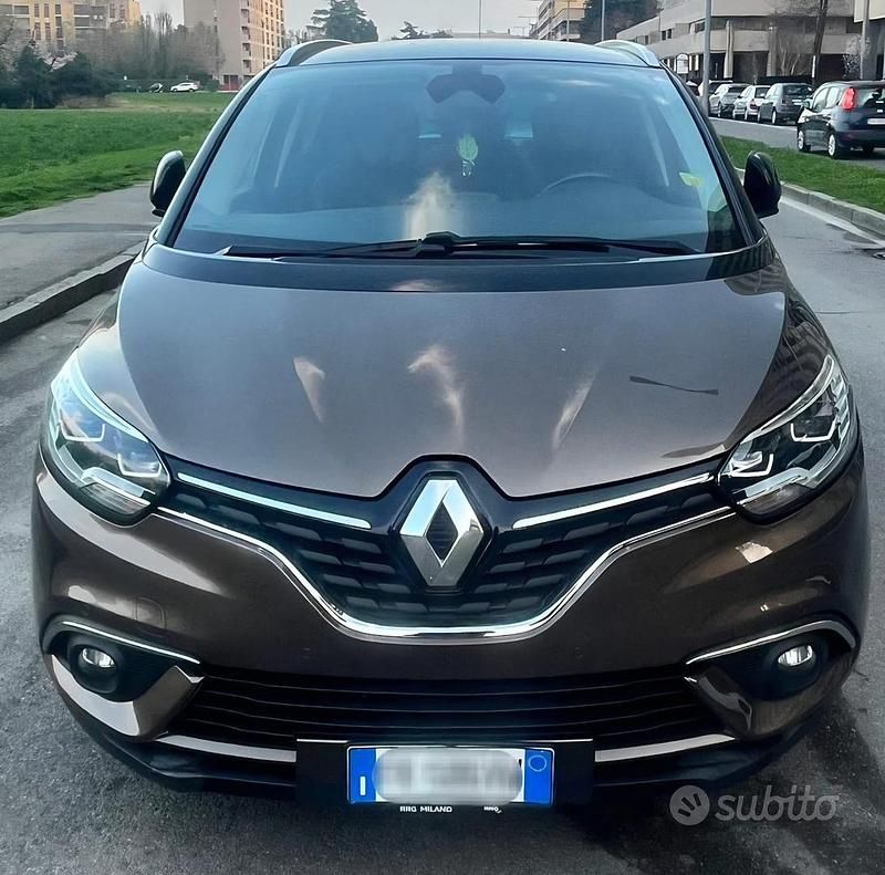 Usata Renault Grand Scénic IV 160 CV (117 kW) 2017 Marrone Monovolume