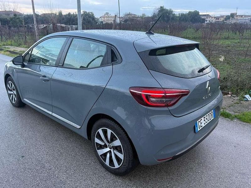 Usata Renault Clio V Business 91 CV (66 kW) 2021 Grigio Berlina