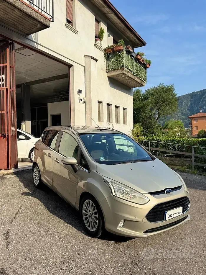 Usata Ford B-MAX 95 CV (69 kW) 2012 Beige Monovolume