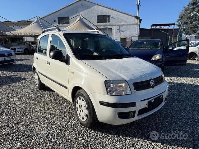 Usata Fiat Panda Easy 69 CV (50 kW) 2012 Bianco Utilitaria
