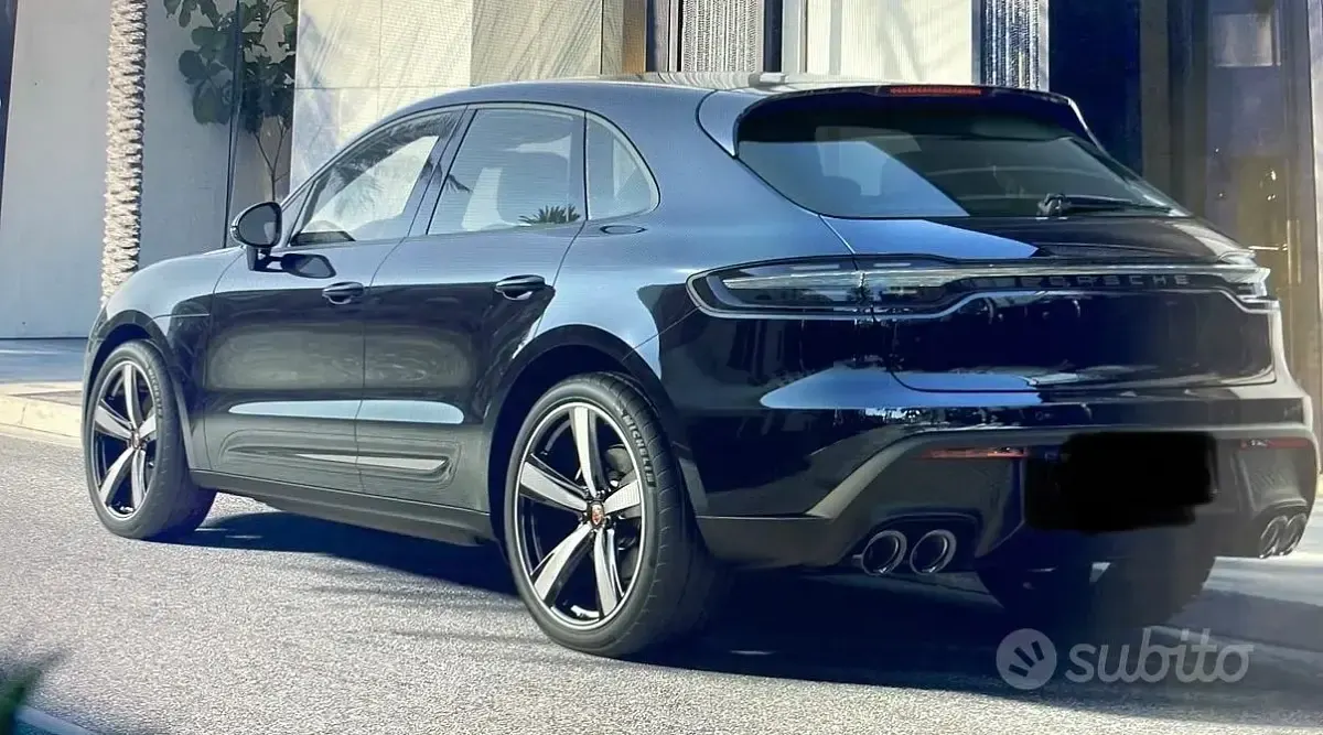 Usata Porsche Macan Turbo 194 kW (265 CV) 2024 Nero SUV