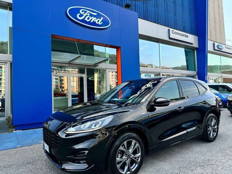 Nero Usata 2021 Ford Kuga ST-Line SUV | 21.800 € (Buon prezzo) - Immagine 1/3