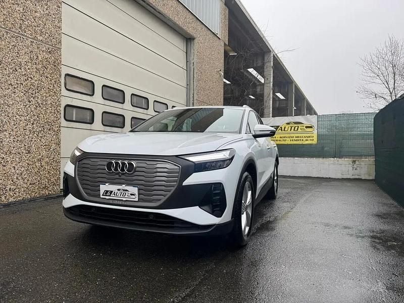 Usata Audi Q4 e-tron Business 69 kW (95 CV) 2023 Bianco SUV