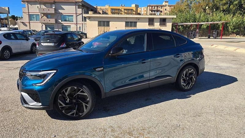 Usata Renault Arkana Techno 140 CV (102 kW) 2024 Blu/azzurro SUV