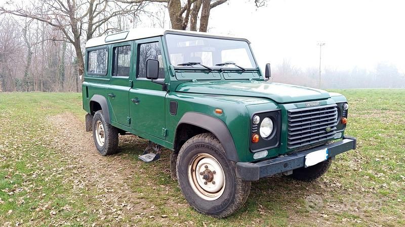 Usata Land Rover Defender 2025 Verde SUV