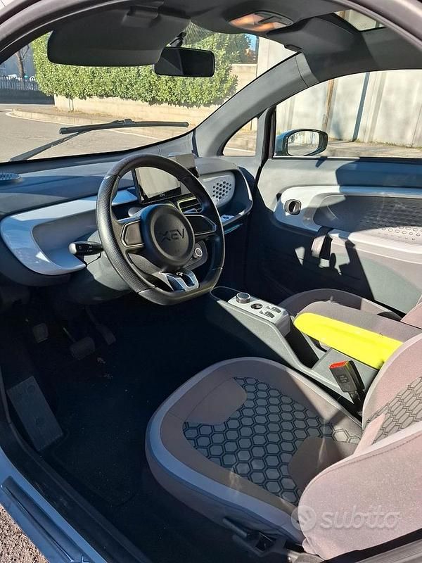 Usata XEV Yoyo 7 kW (10 CV) 2023 Grigio Utilitaria