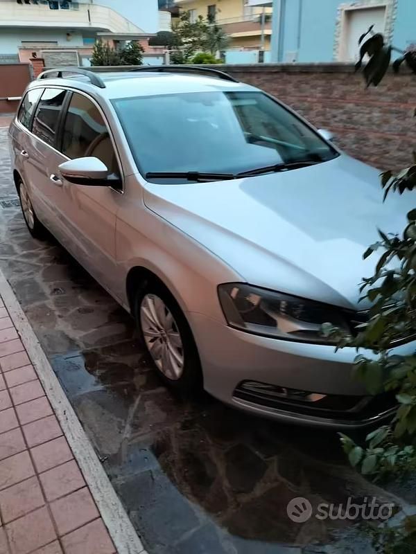 Usata VW Passat 105 CV (77 kW) 2013 Grigio Station wagon