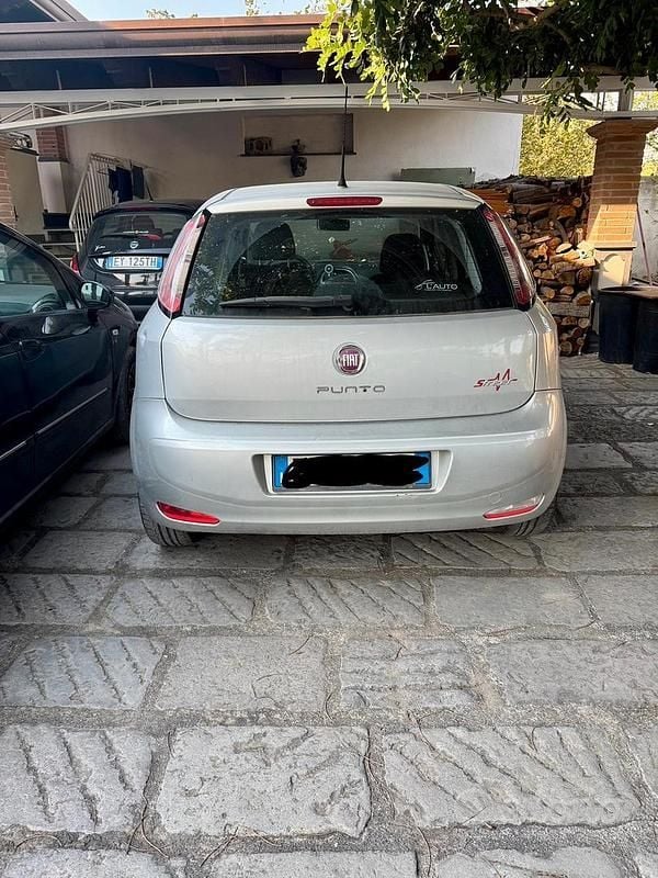 Usata Fiat Grande Punto Street 90 CV (66 kW) 2014 Grigio Utilitaria