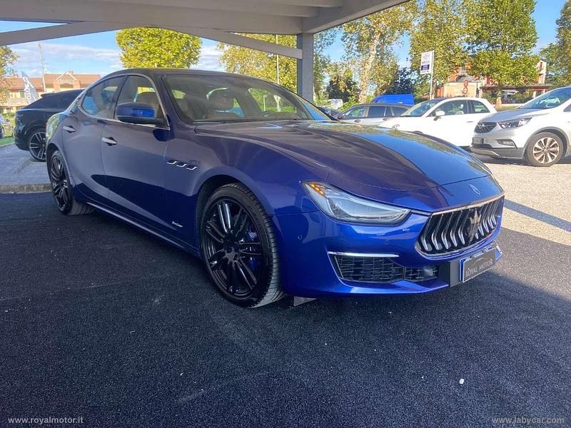 Usata Maserati Ghibli GranLusso 349 CV (256 kW) 2018 Blu/azzurro Coupé