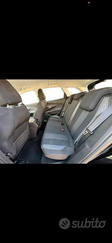 Usata Peugeot 3008 Business-Line 2018 Nero SUV