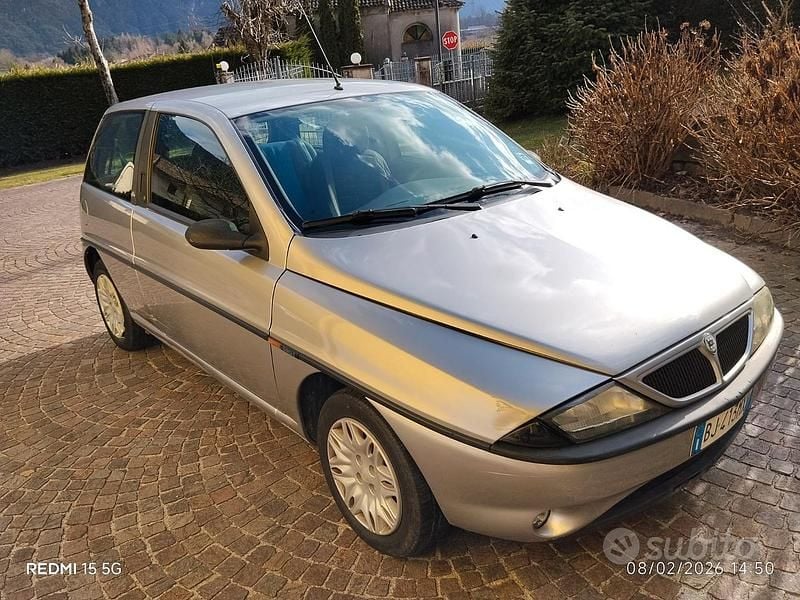 Usata Lancia Ypsilon 2000 Grigio Utilitaria