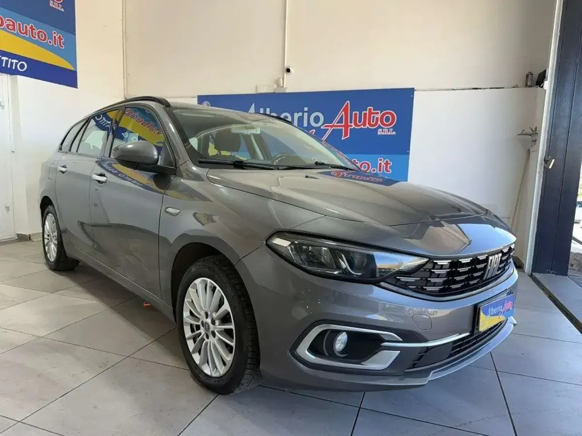 Usata Fiat Tipo Business 131 CV (96 kW) 2021 Grigio scuro Station wagon