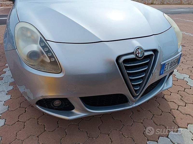 Usata Alfa Romeo Giulietta Distinctive 105 CV (77 kW) 2013 Utilitaria