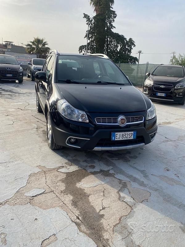 Usata Fiat Sedici Emotion 134 CV (98 kW) 2011 Nero SUV