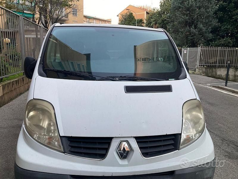 Usata Renault Trafic 2008 Bianco Monovolume