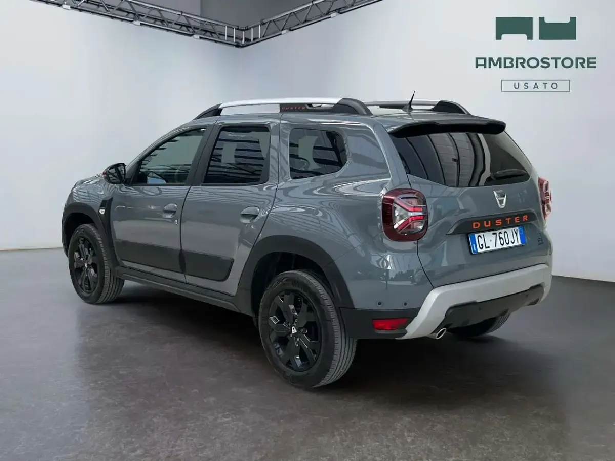 Usata Dacia Duster Extreme 101 CV (74 kW) 2022 Grey matter SUV