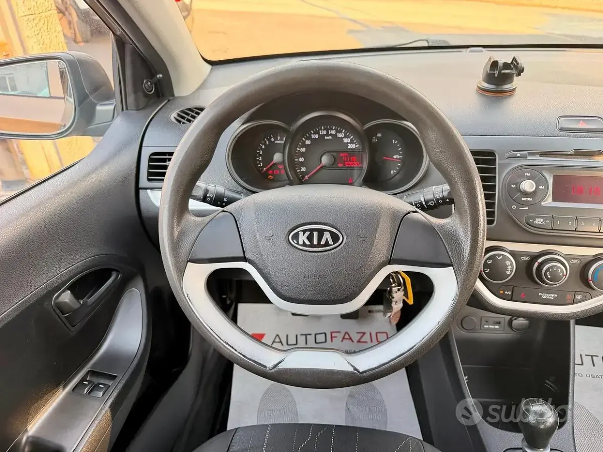 Usata Kia Picanto 69 CV (50 kW) 2012 Marrone Utilitaria