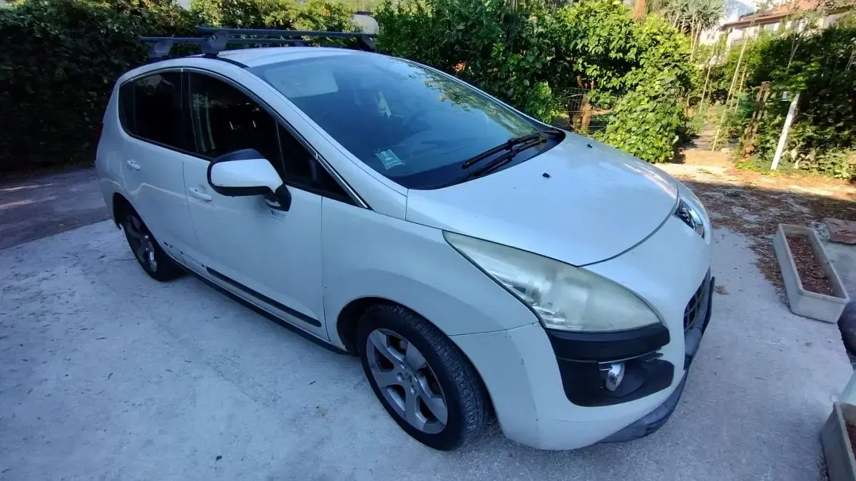 Usata Peugeot 3008 Business-Line 111 CV (81 kW) 2012 Station wagon