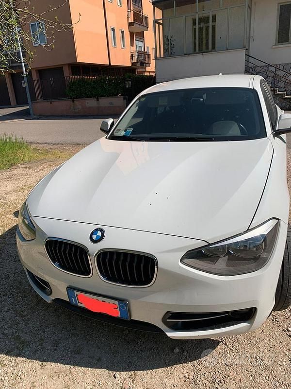 Usata BMW 118 143 CV (105 kW) 2013 Bianco Utilitaria