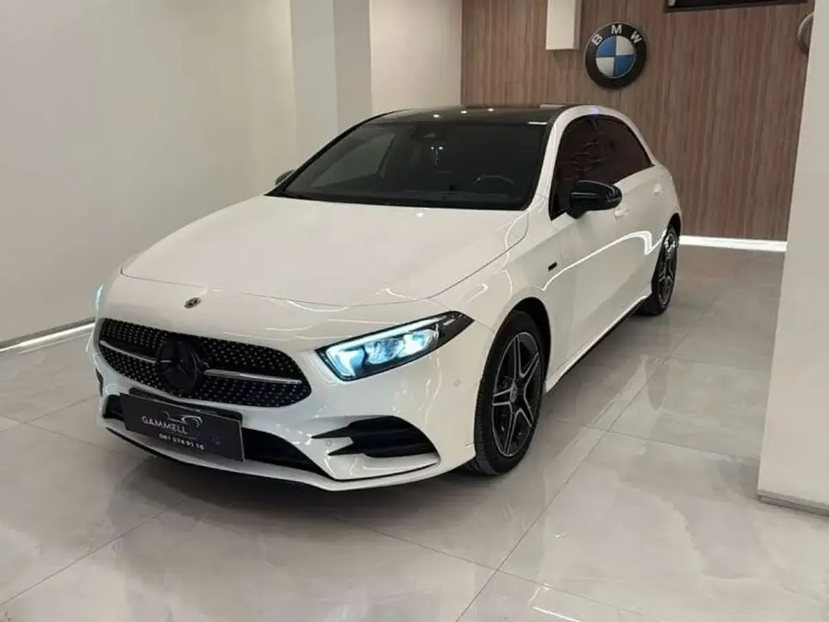 Usata Mercedes A250 Premium Plus 160 CV (117 kW) 2021 Bianco Berlina