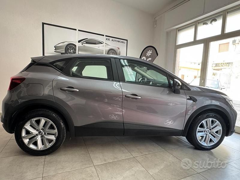 Usata Renault Captur 91 CV (66 kW) 2021 Grigio SUV