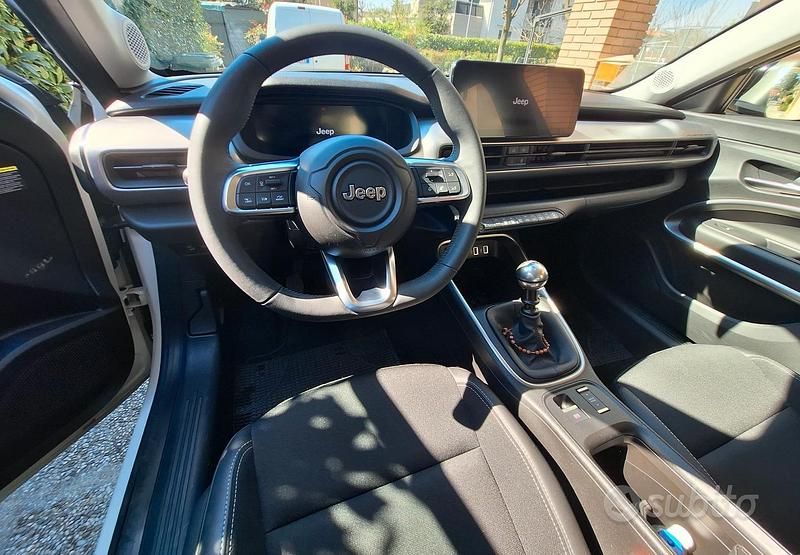 Usata Jeep Avenger Altitude 101 CV (74 kW) 2023 SUV