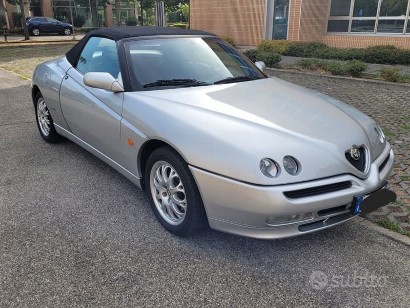 Usata 2000 Alfa Romeo Spider Cabrio | 10.500 € (Buon prezzo) - Immagine 1/4