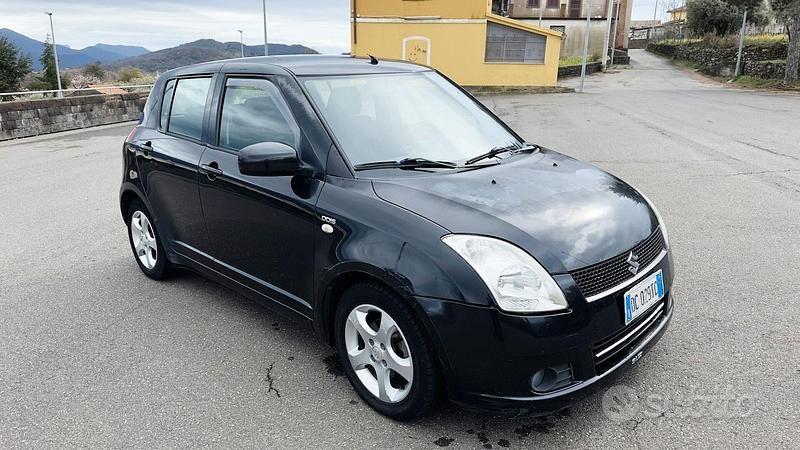 Usata Suzuki Swift 69 CV (50 kW) 2006 Nero Utilitaria