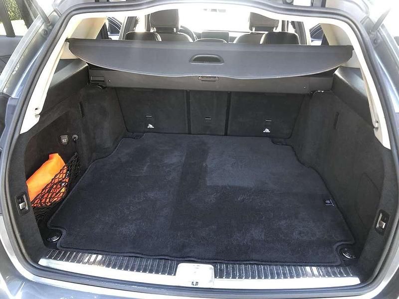 Usata Mercedes C220 Premium 194 CV (142 kW) 2019 Grigio Station wagon