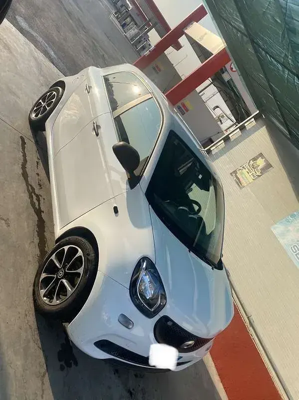 Usata Smart ForFour 71 CV (52 kW) 2016 Utilitaria