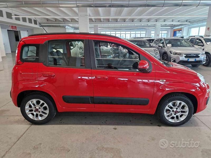 Usata Fiat Panda Lounge 95 CV (69 kW) 2018 Rosso Utilitaria